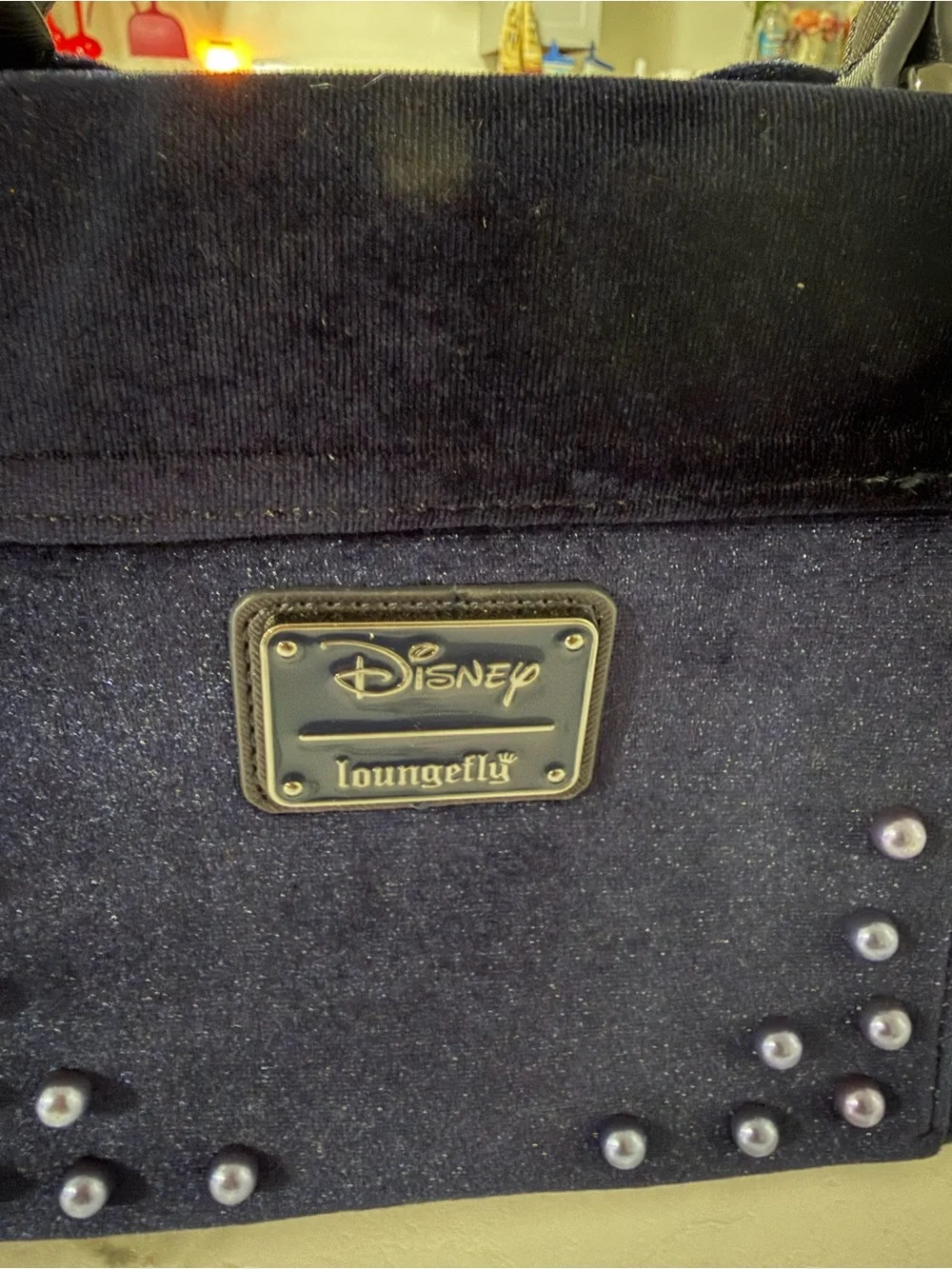 Loungefly Minnie Mouse Velvet Pearl crossbody